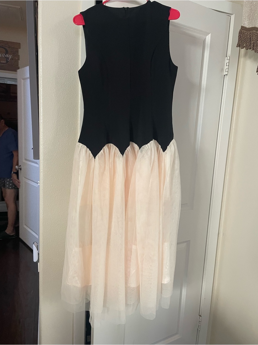 Commense Black Bodice with Cream Tulle Midi Dress - Picture 4 of 8